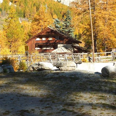 Chalet Lavis Trafford Bed and Breakfast Bramans Esterno foto