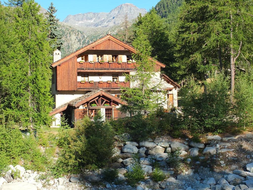 Chalet Lavis Trafford Bed and Breakfast Bramans Esterno foto